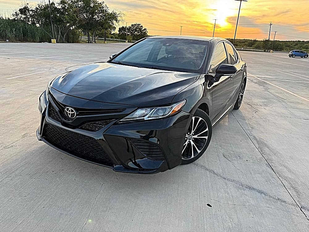 2018 Toyota Camry LE