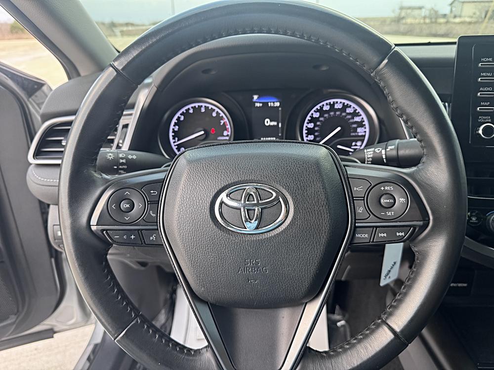 2022 Toyota Camry LE - Photo 32