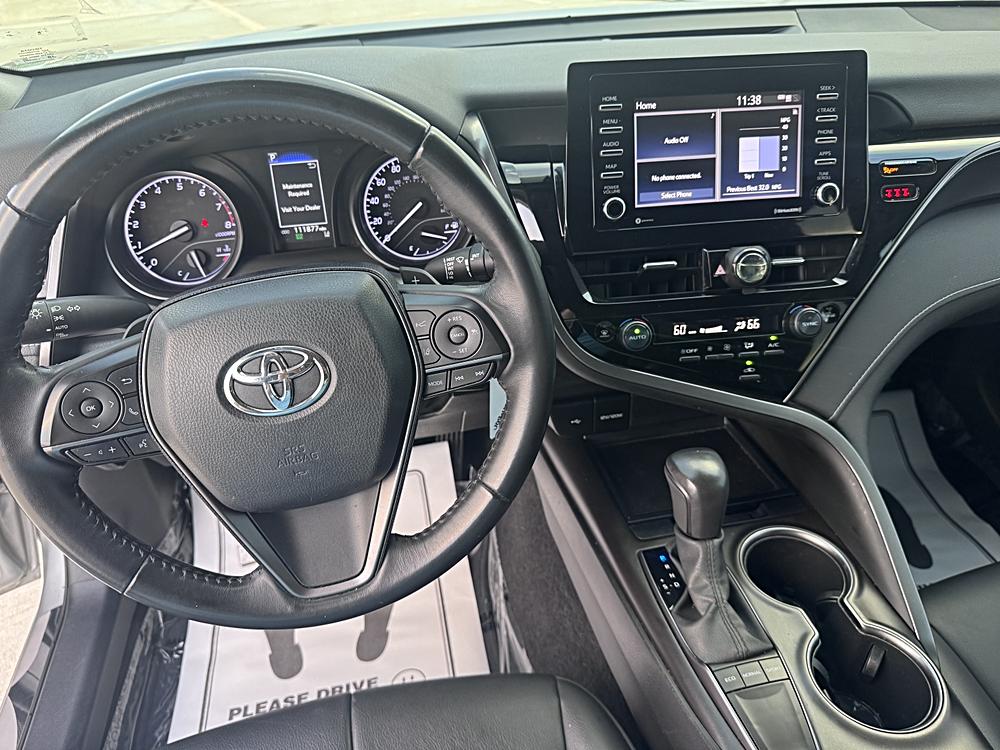 2022 Toyota Camry LE - Photo 25
