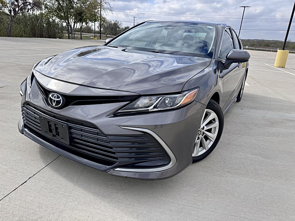 2022 Toyota Camry LE - Photo 33