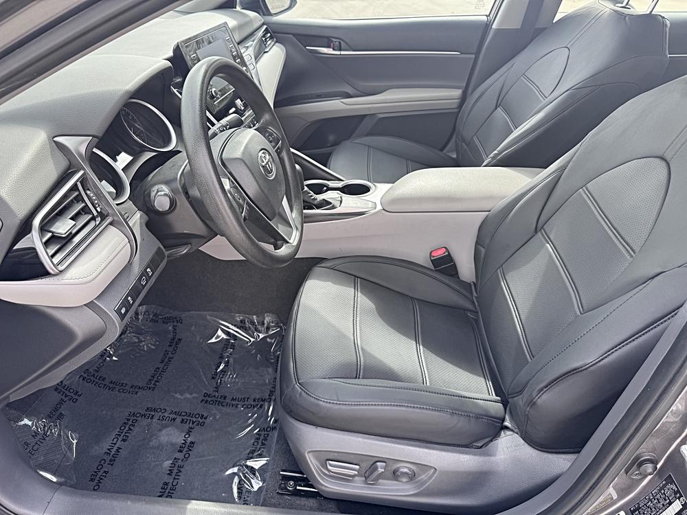 2022 Toyota Camry LE - Photo 40