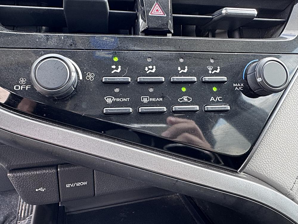 2022 Toyota Camry LE - Photo 49