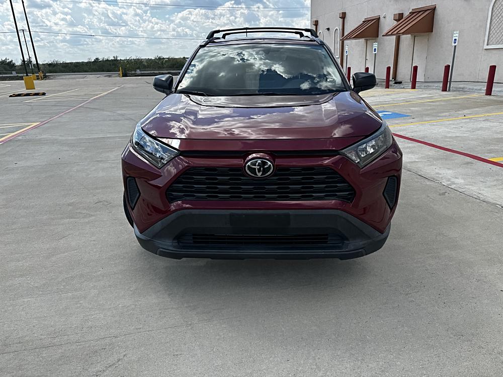 2019 Toyota RAV4 LE - Photo 24