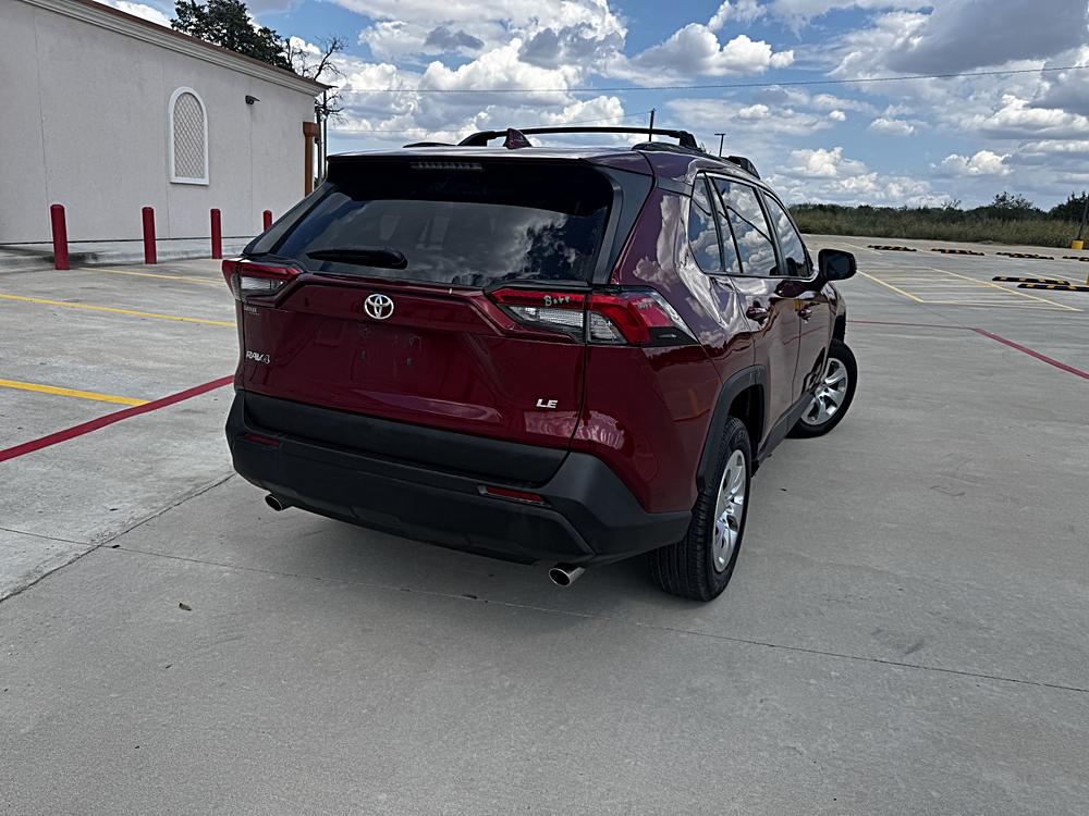 2019 Toyota RAV4 LE - Photo 25