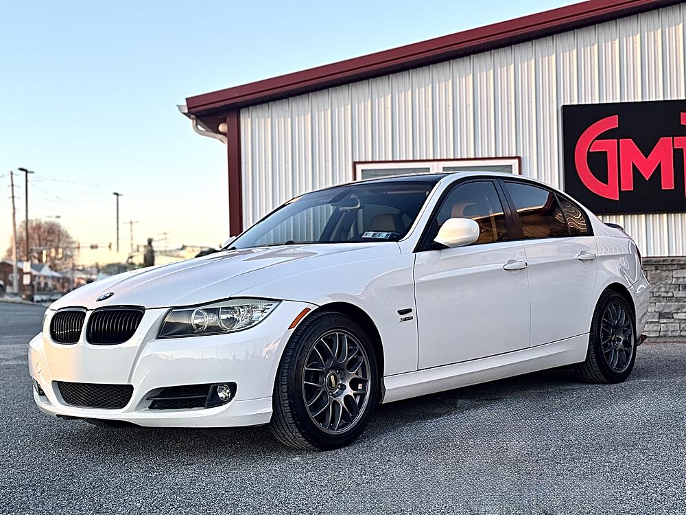 2009 BMW 3 Series 328xi's photo