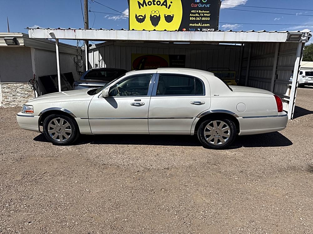 2007 Lincoln Town Car Designer Series