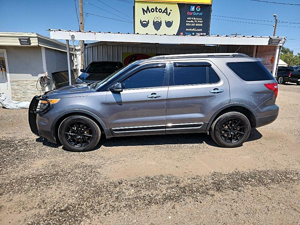 2013 Ford Explorer Limited's photo