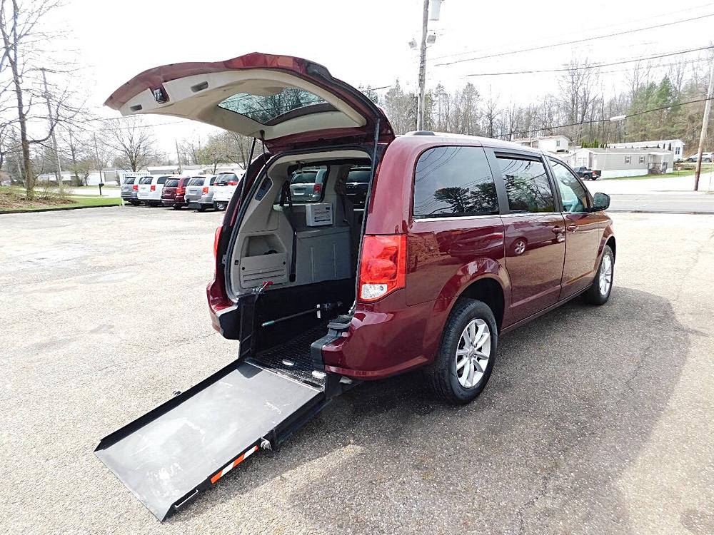 2020 Dodge Grand Caravan SXT 4dr Mini Van