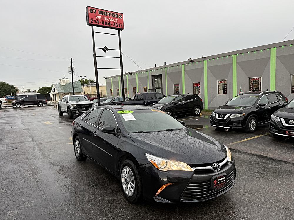 2015 Toyota Camry 2.5 Auto LE's photo
