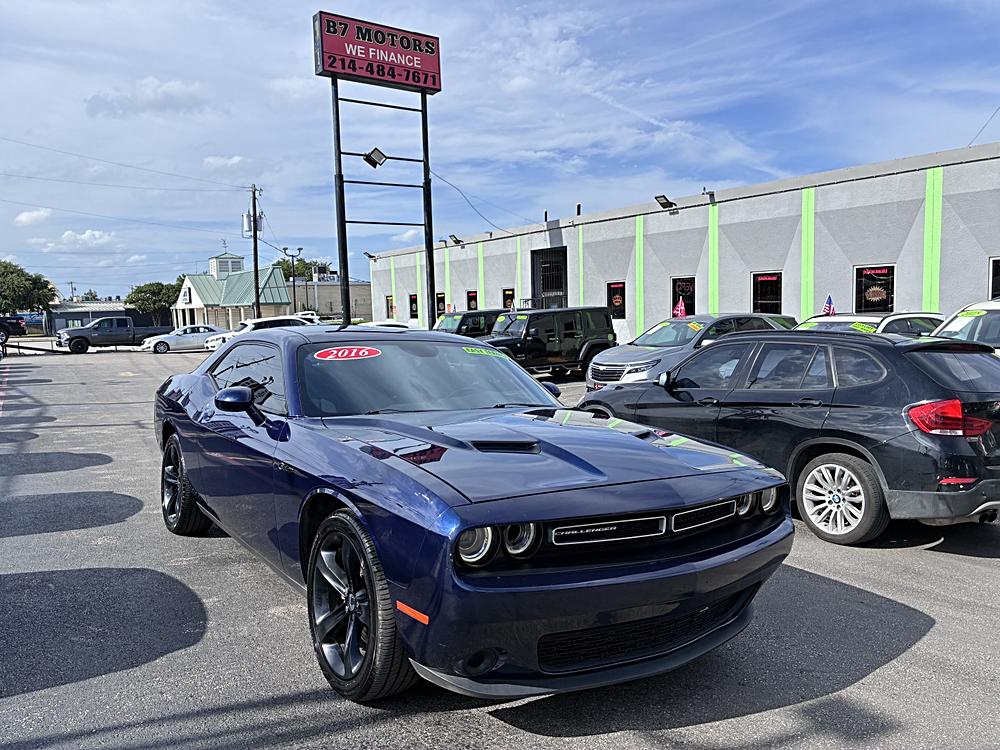 2016 Dodge Challenger 2dr Cpe SXT