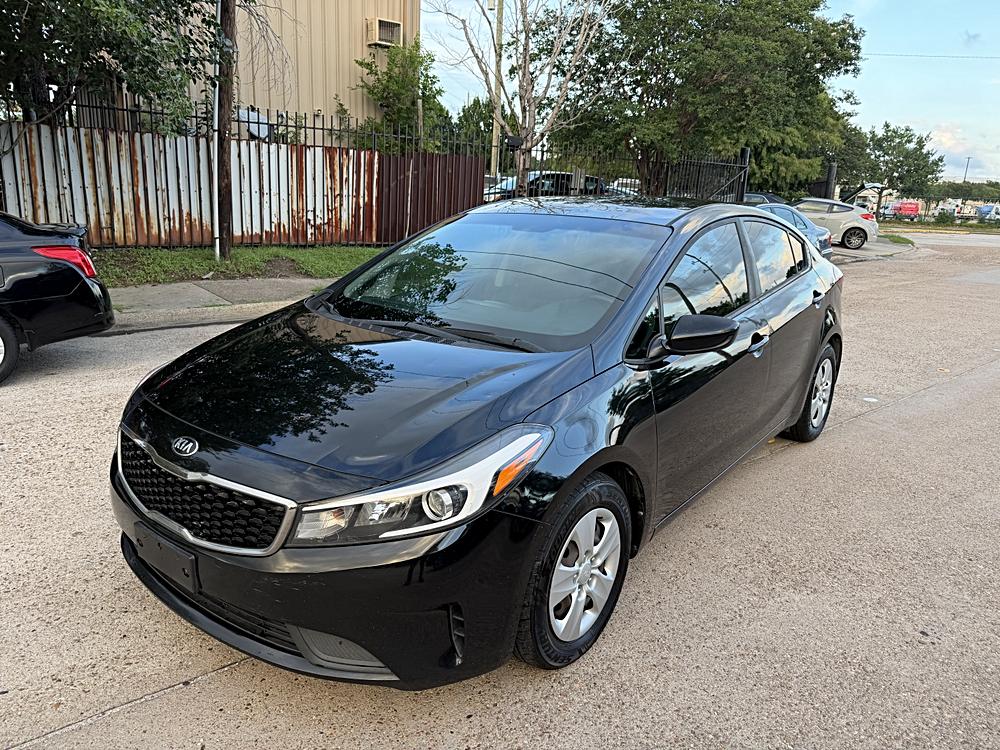 2017 Kia Forte LX AT's photo
