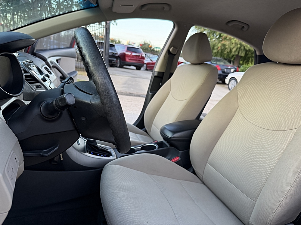2016 Hyundai Elantra SE - Photo 10