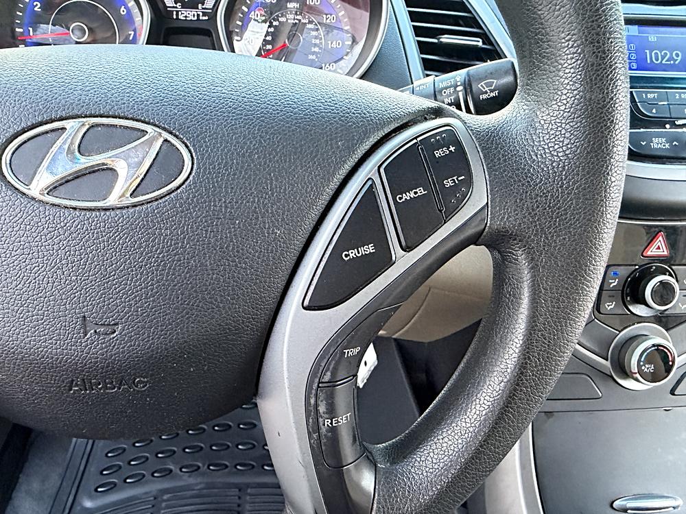 2016 Hyundai Elantra SE - Photo 17