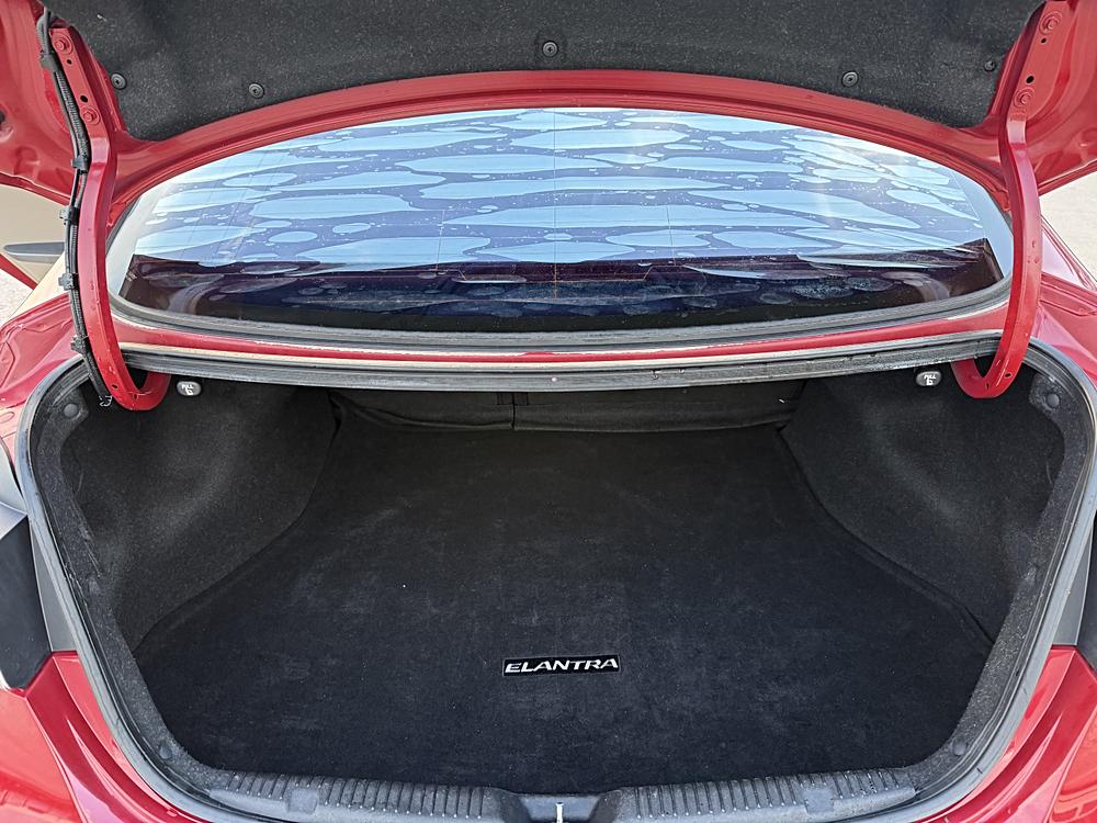 2016 Hyundai Elantra SE - Photo 25