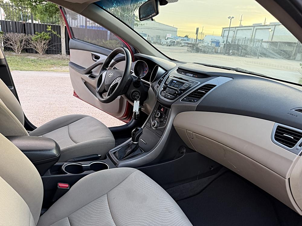 2016 Hyundai Elantra SE - Photo 18