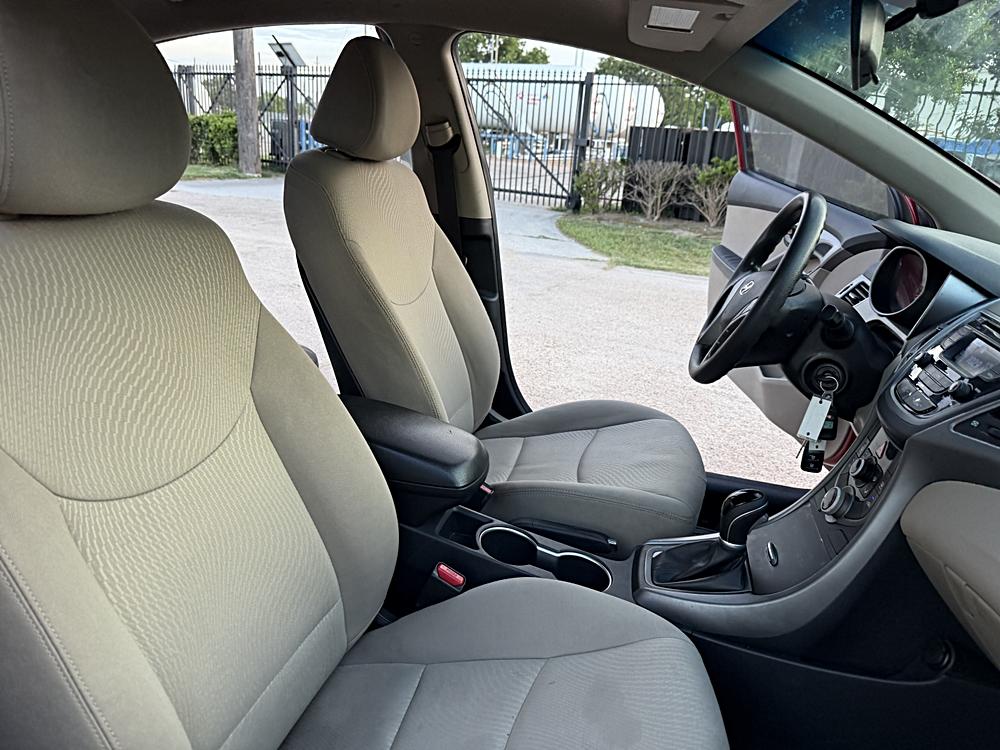 2016 Hyundai Elantra SE - Photo 19