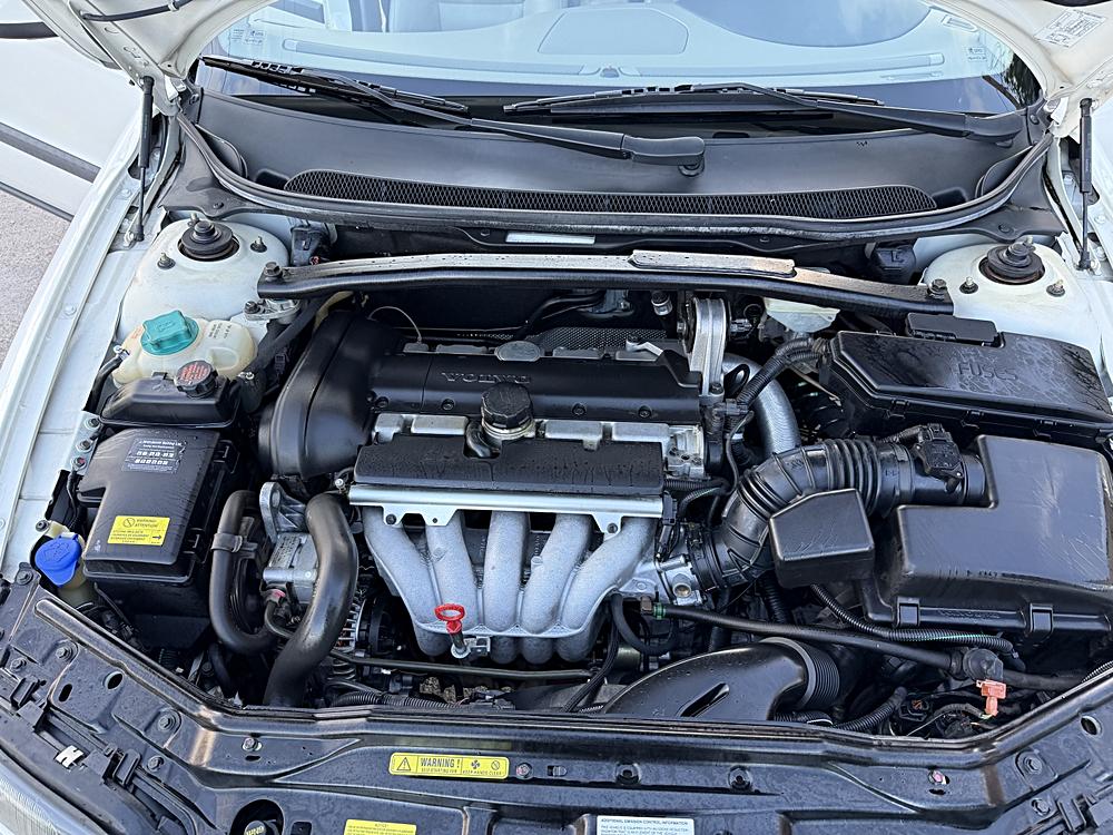2003 Volvo S60 2.4T - Photo 30