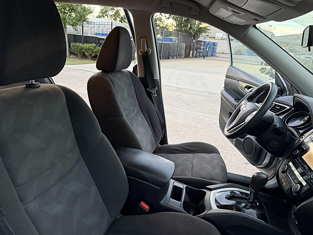 2016 Nissan Rogue SV - Photo 23
