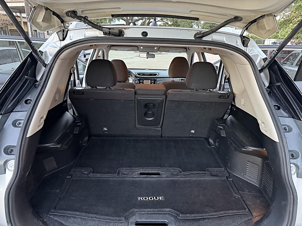 2016 Nissan Rogue SV - Photo 28