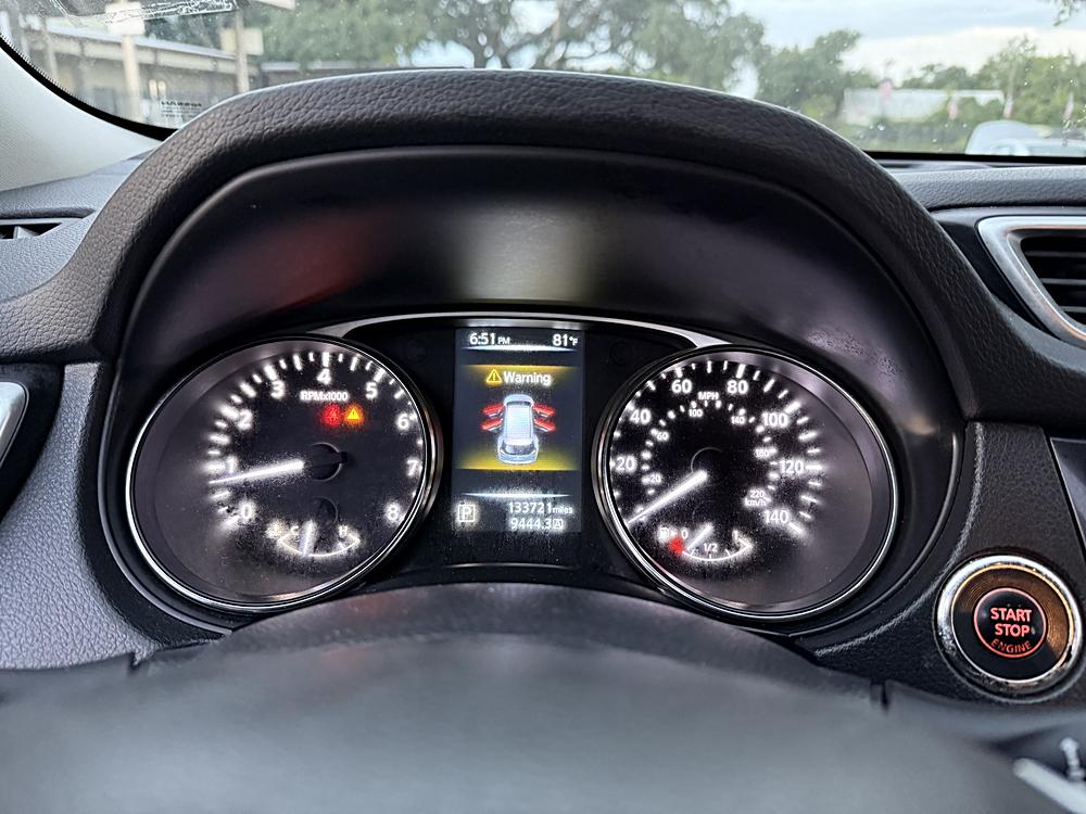 2016 Nissan Rogue SV - Photo 12