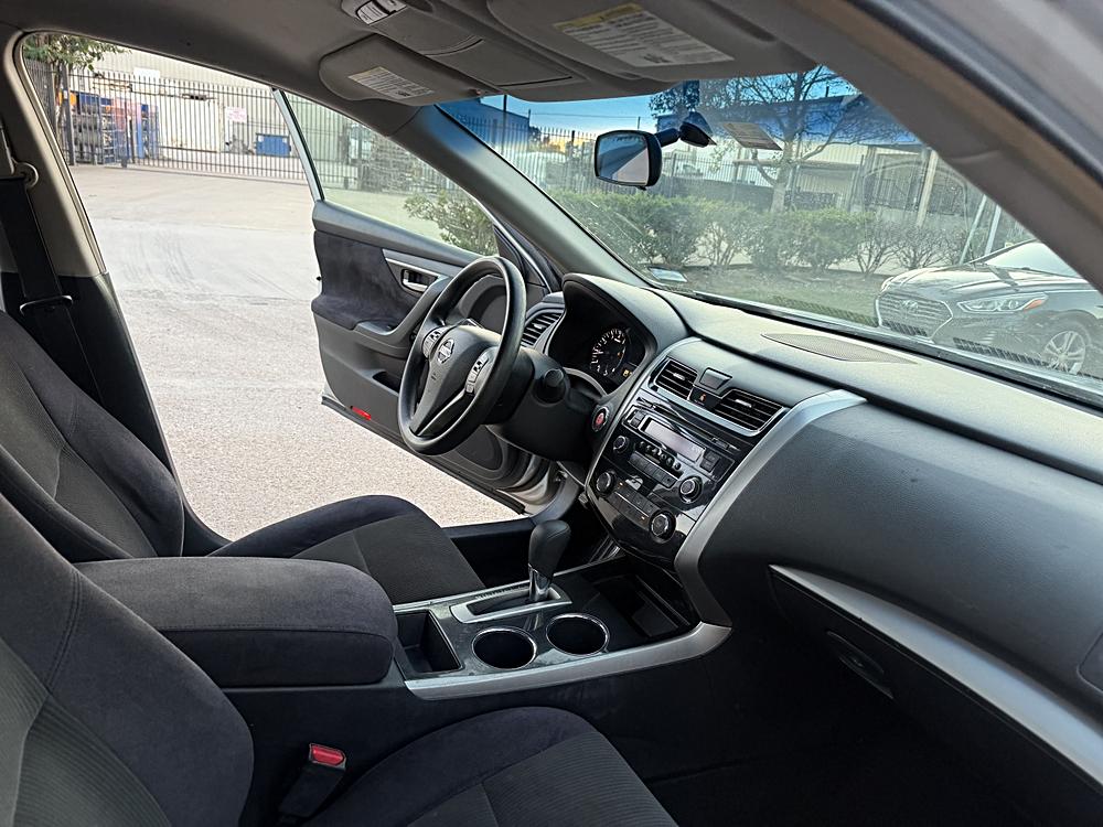 2013 Nissan Altima Sedan S - Photo 20