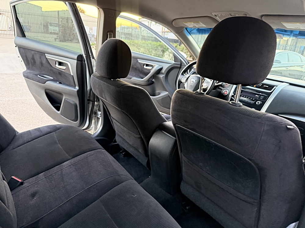 2013 Nissan Altima Sedan S - Photo 24