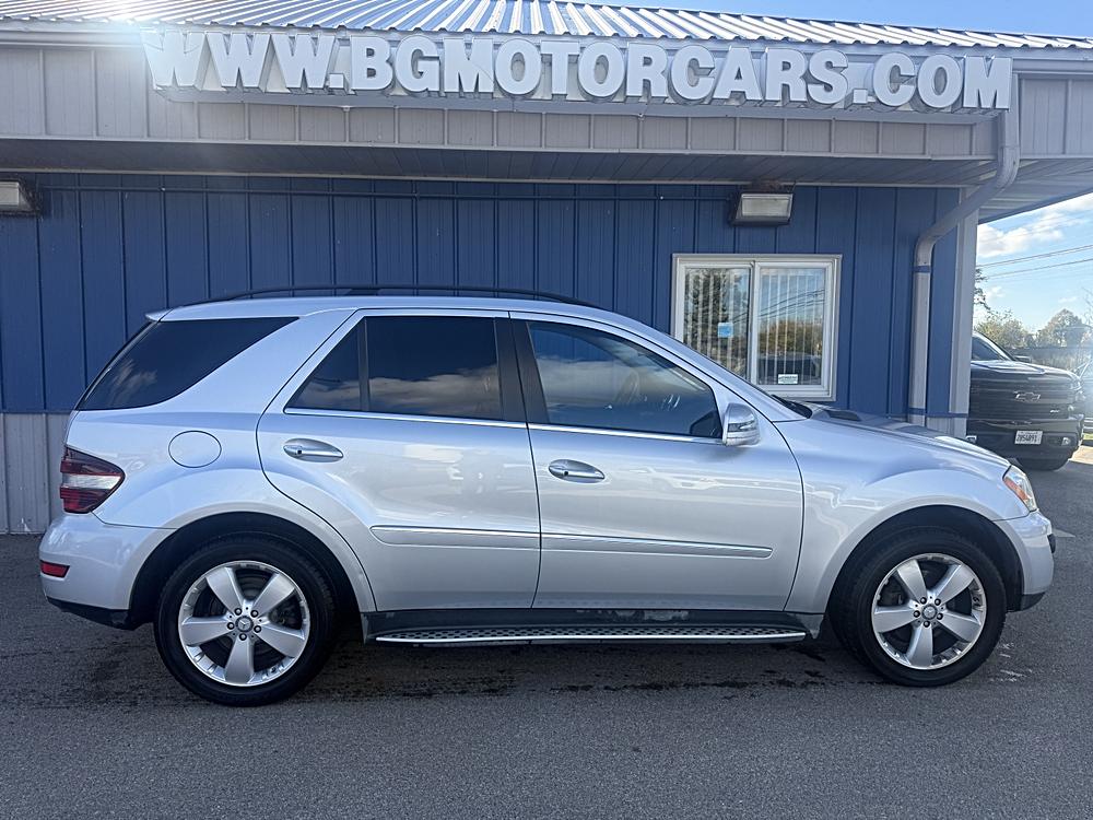 2011 Mercedes-Benz M-Class ML350's photo