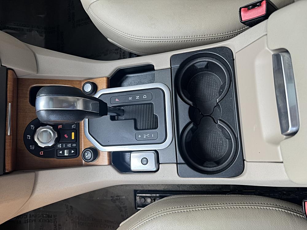 2011 Land Rover LR4 Base - Photo 14
