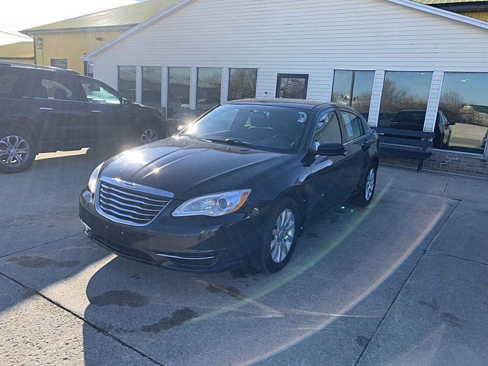 2012 Chrysler 200 Touring's photo