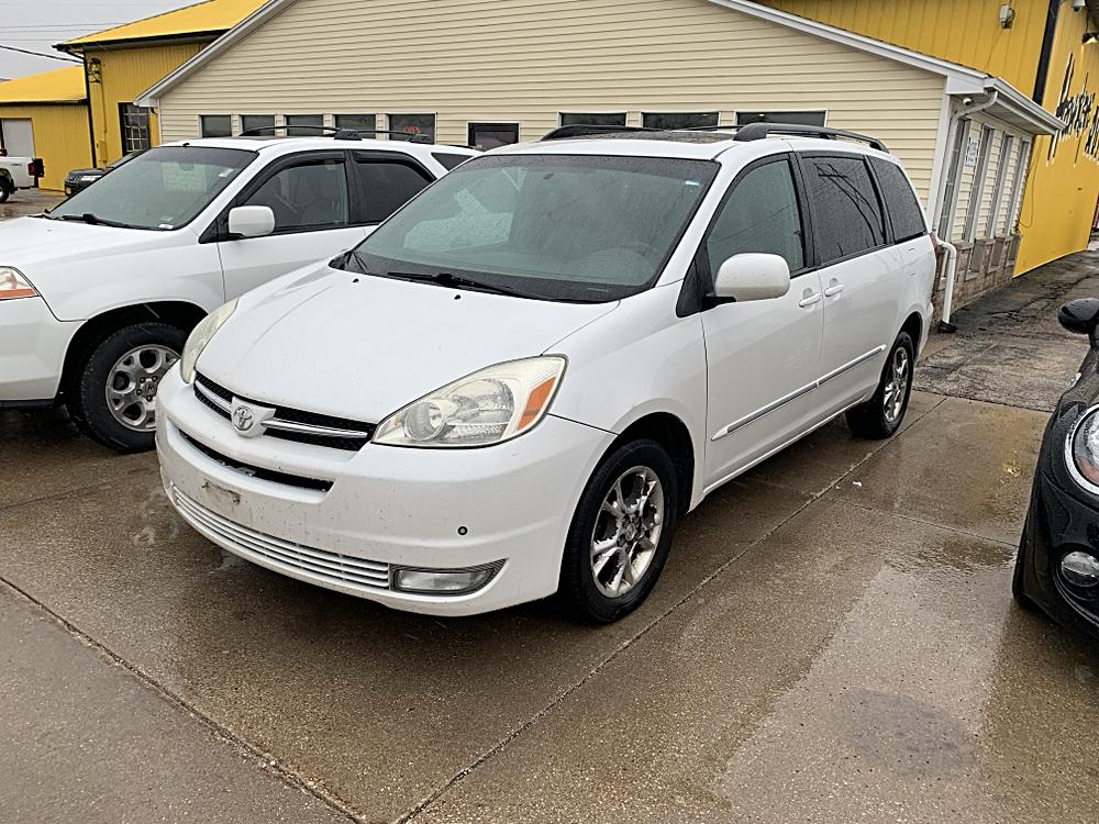 2005 Toyota Sienna XLE