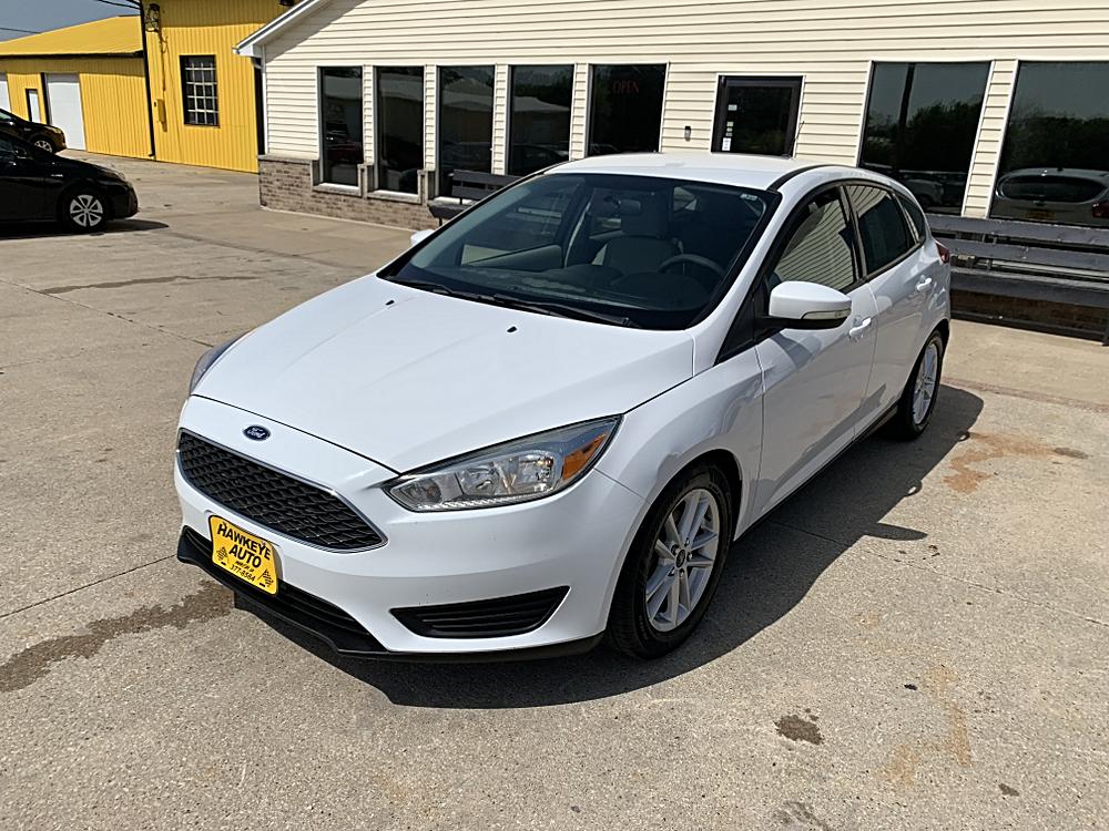 2015 Ford Focus 5 Door Hatch SE's photo