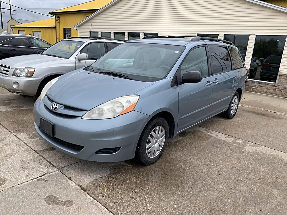 2008 Toyota Sienna LE