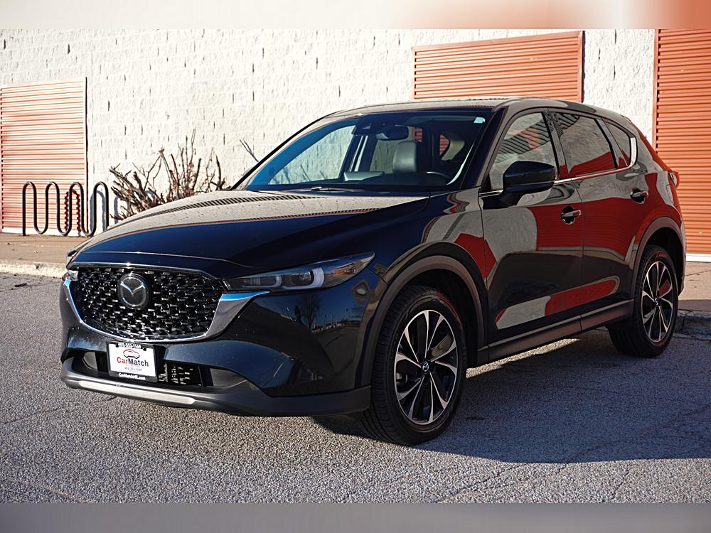 2022 Mazda CX-5 S Premium package's photo