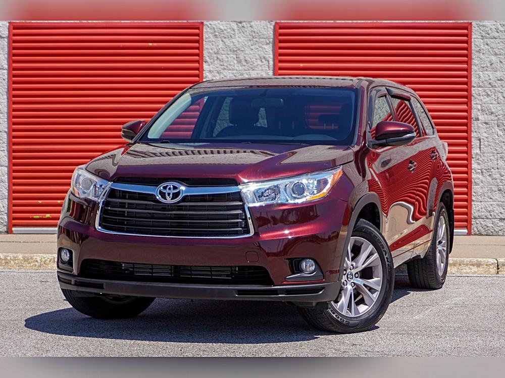 2016 Toyota Highlander LE Plus 4x4 V6's photo