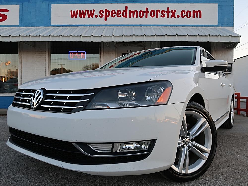2014 Volkswagen Passat SEL Premium