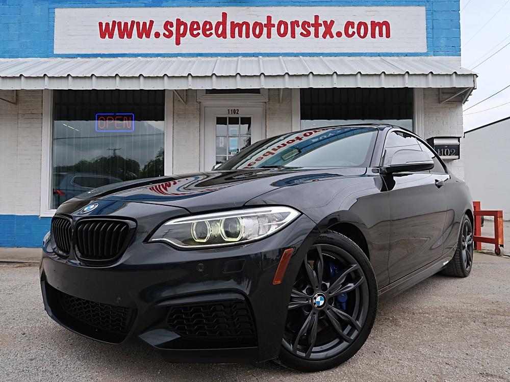 2016 BMW 2 Series M235i Coupe's photo