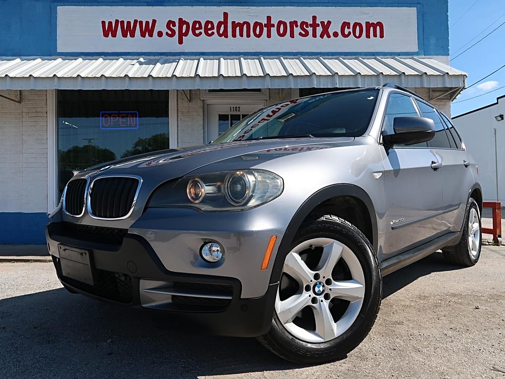2010 BMW X5 xDrive30i's photo