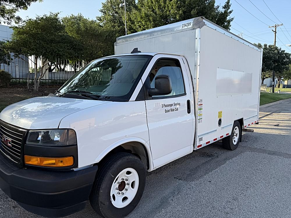 2021 GMC Savana Cutaway