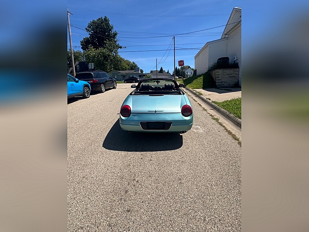 2002 Ford Thunderbird Deluxe - Photo 16