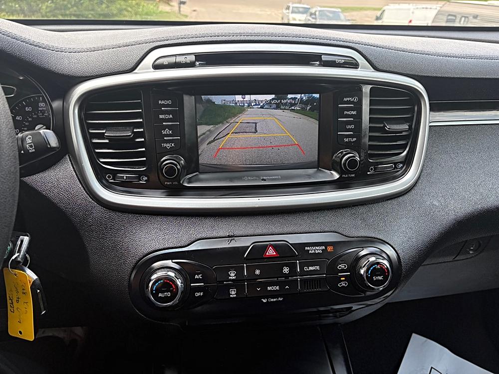 2018 Kia Sorento LX - Photo 12