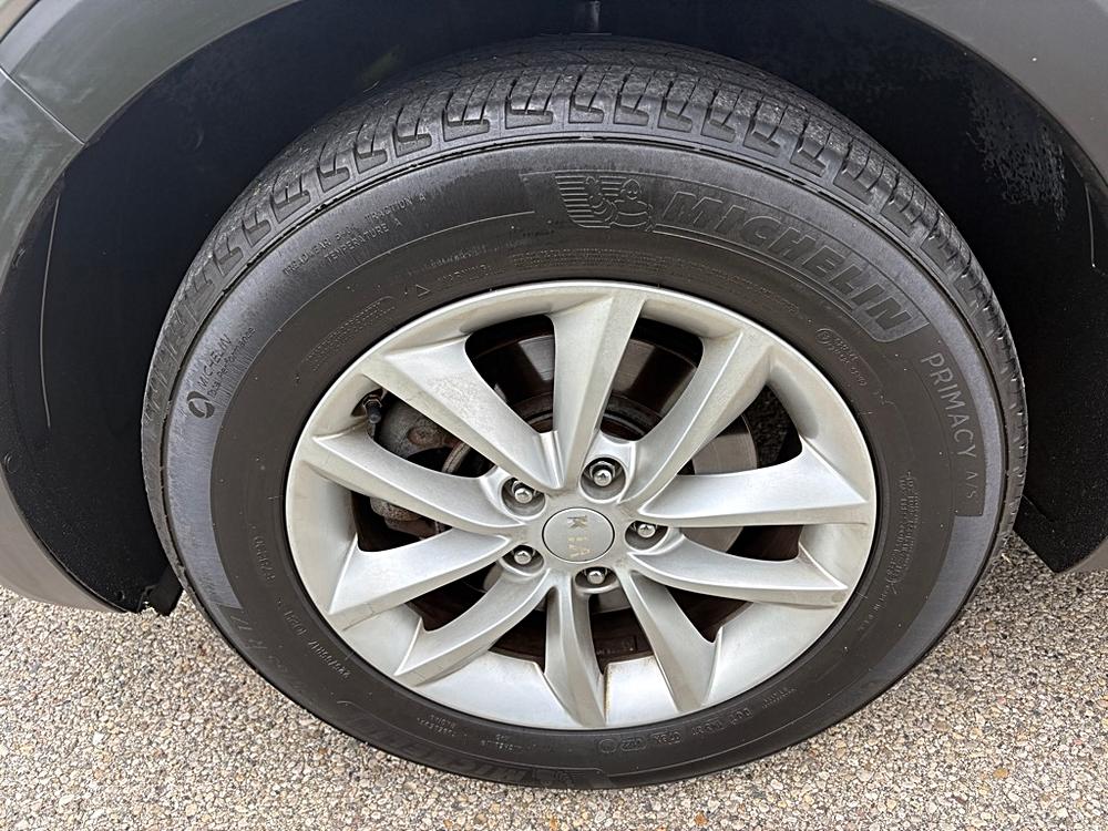 2018 Kia Sorento LX - Photo 21
