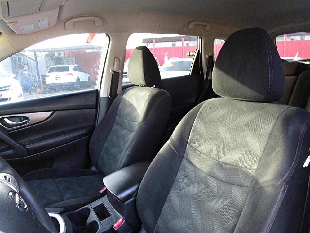 2015 Nissan Rogue SV - Photo 8