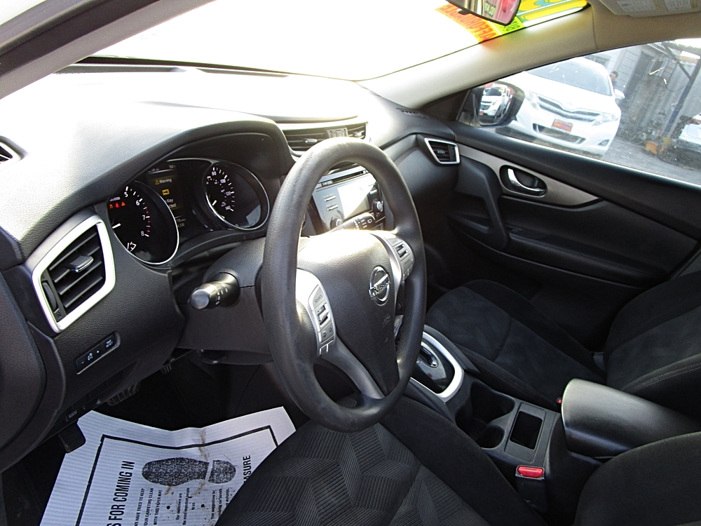 2015 Nissan Rogue SV - Photo 7