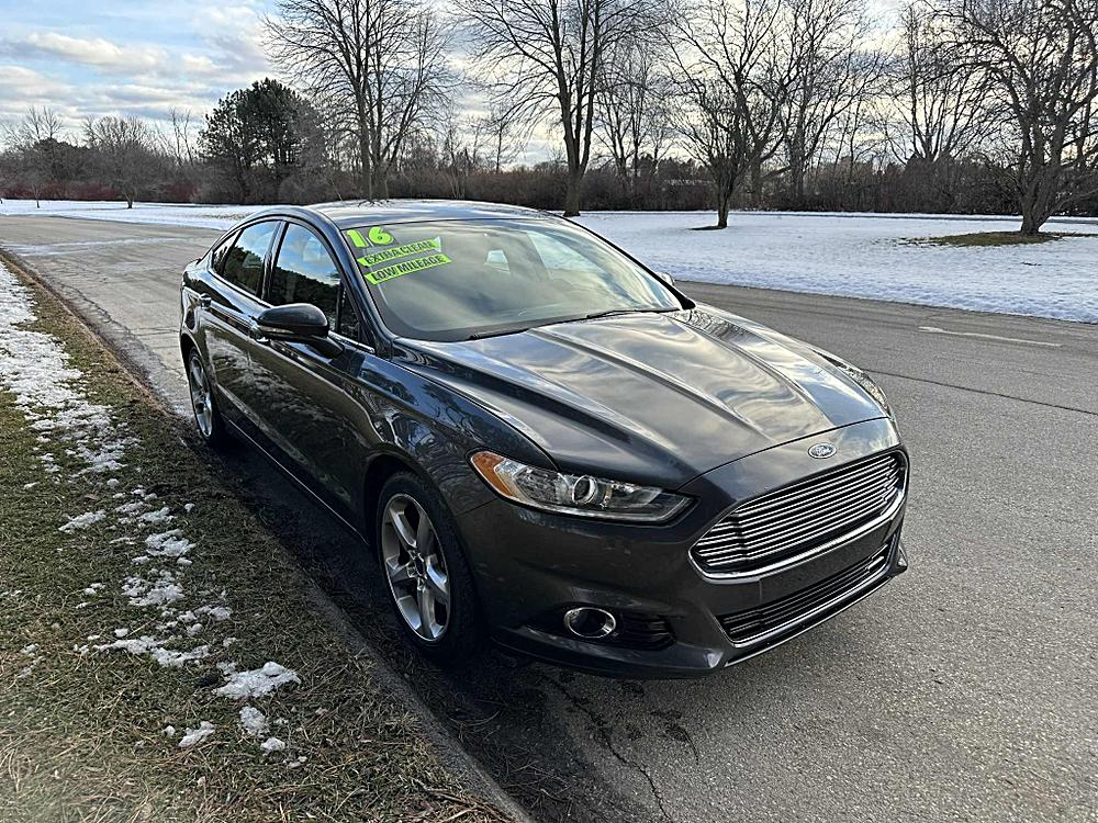 2016 Ford Fusion SE
