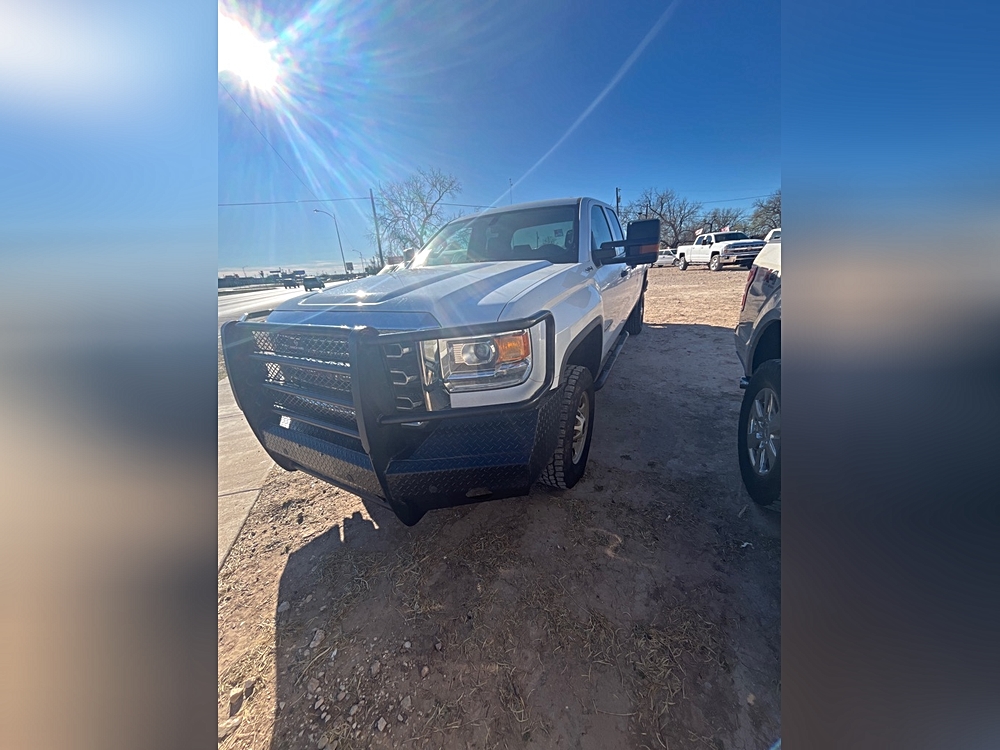 2019 GMC Sierra Base's photo