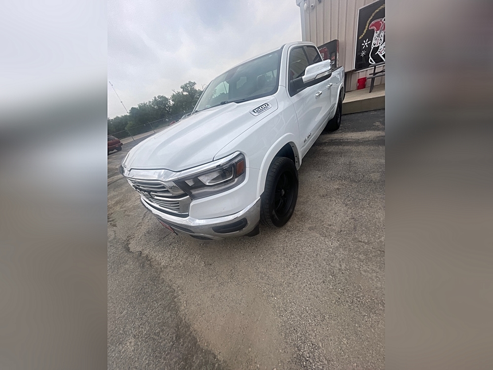 2020 RAM 1500 Laramie 4x4 Quad Cab 6'4's photo
