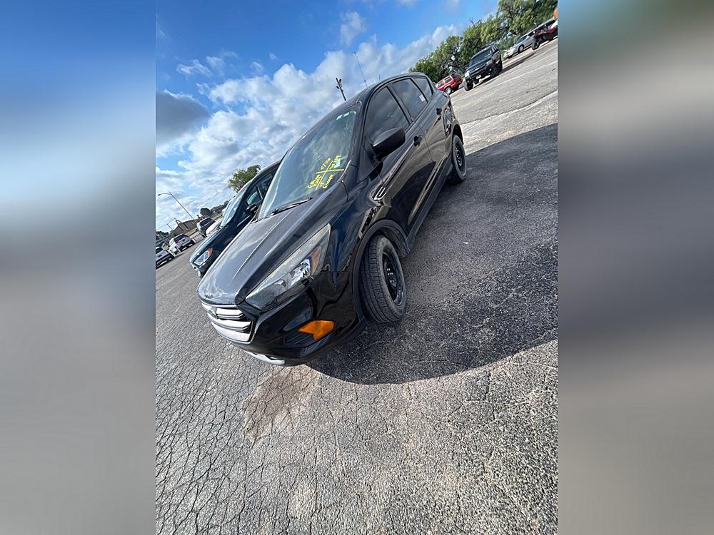 2018 Ford Escape S's photo