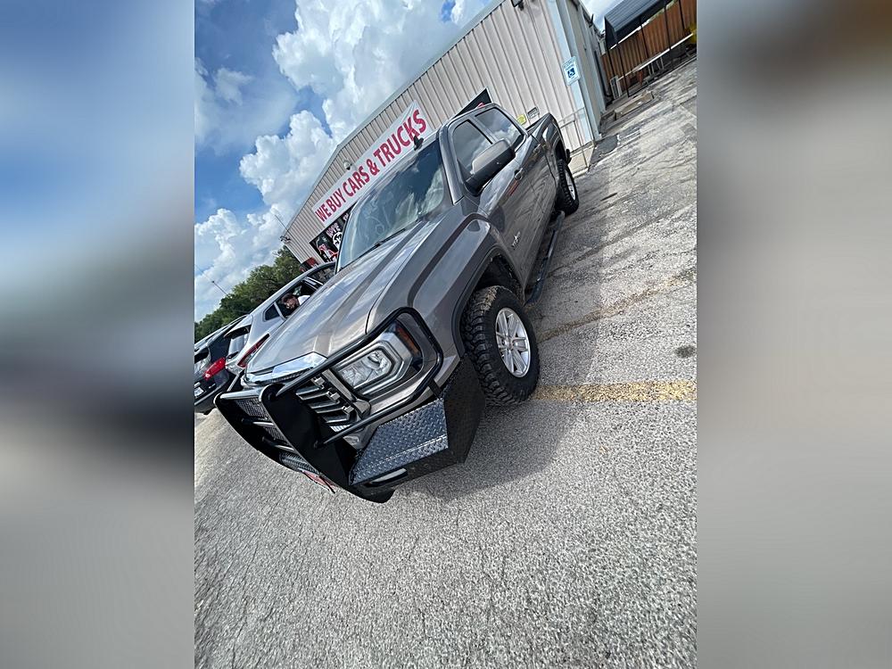 2017 GMC Sierra 2WD Crew Cab Short Box SLE's photo