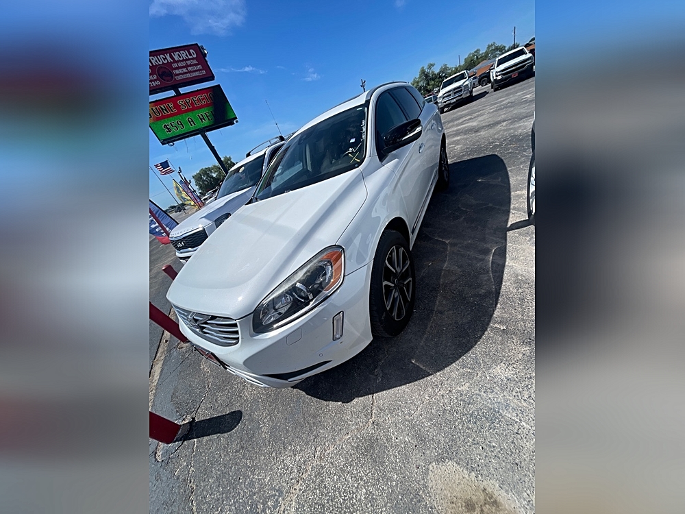 2017 Volvo XC60 T6 AWD Dynamic's photo