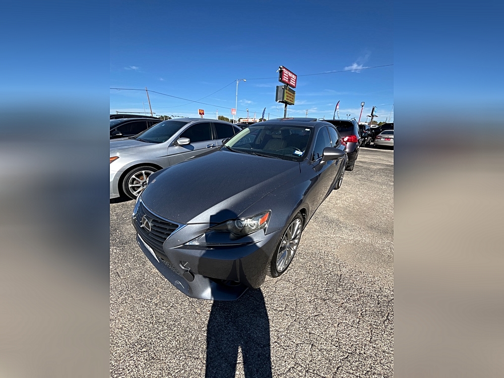 2014 Lexus IS 250's photo